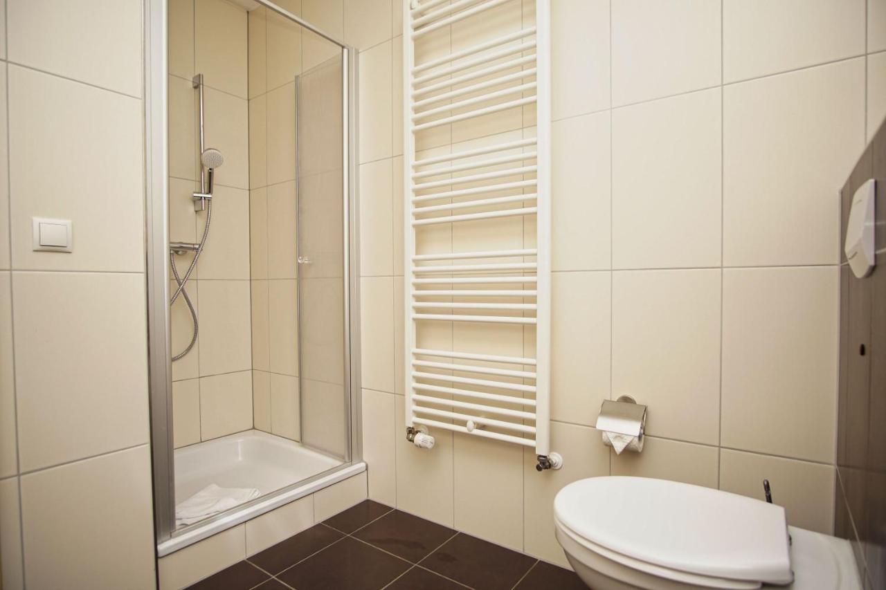 Schicke Fewo Mit Terrasse, Gratis Nutzung Vom Ahoi Erlebnisbad Und Sauna In Sellin - Haus De Niege Wech Fewo 02 Thiessow Exteriör bild