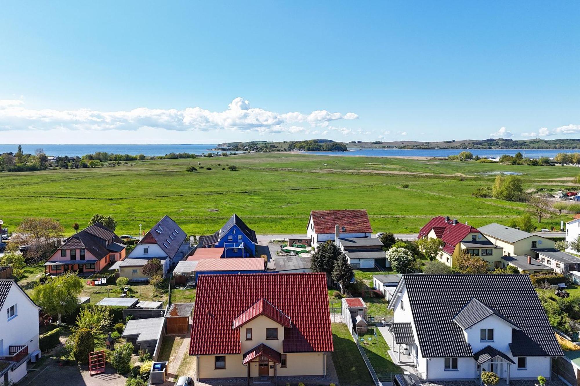 Schicke Fewo Mit Terrasse, Gratis Nutzung Vom Ahoi Erlebnisbad Und Sauna In Sellin - Haus De Niege Wech Fewo 02 Thiessow Exteriör bild